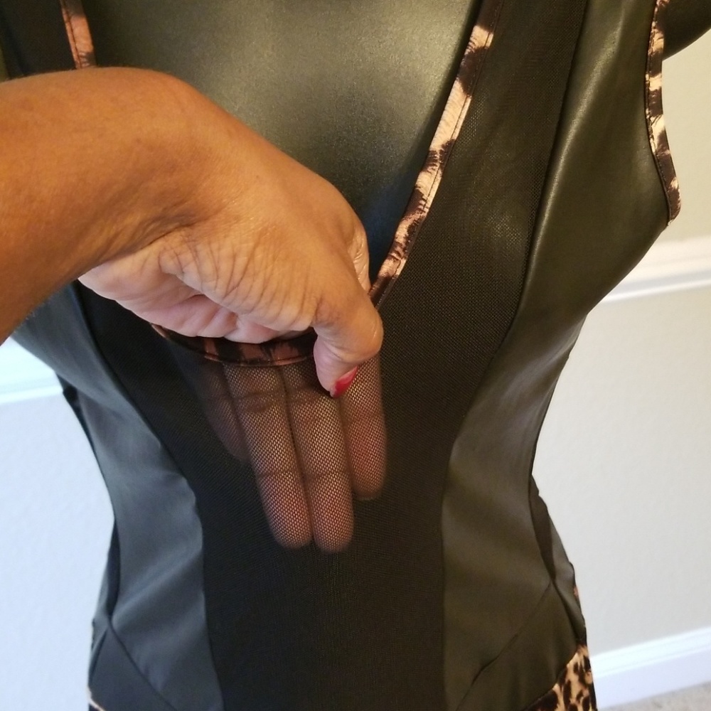 Romper - Picture 3 of 5